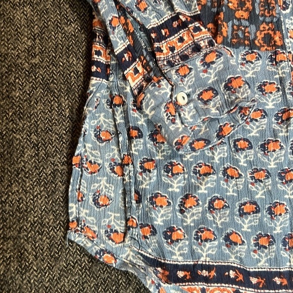 Free People Women’s Boho Patterned Shirt Button Down Crinkle Blouse sz S - Picture 6 of 10